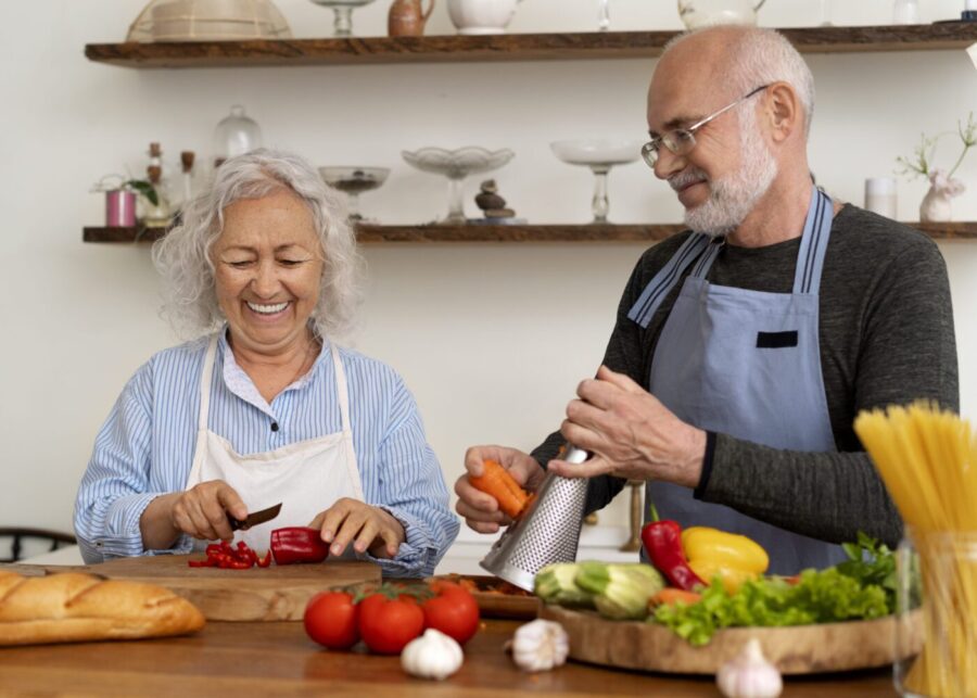 <a href="https://www.freepik.com/free-photo/grandma-grandpa-cooking-together_44595737.htm#fromView=search&page=1&position=0&uuid=90a3e75e-0f22-47b9-974e-659777cdb9f5">Image by pikisuperstar on Freepik</a>